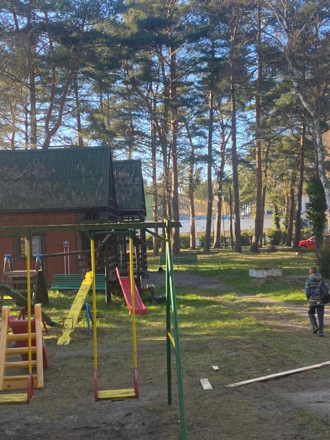 Domki Szumi Las Villa Mrzeżyno Exteriör bild